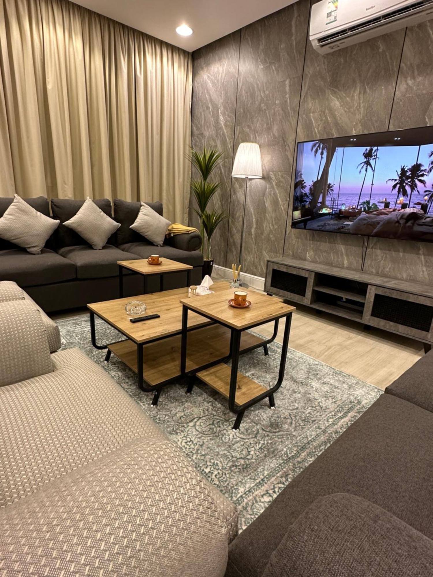 دور بتصميم فاخر دخول ذاتي Apartment